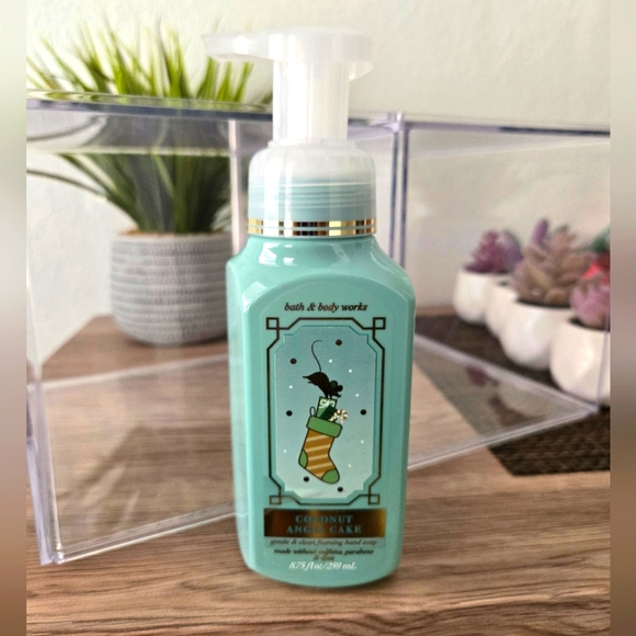 Coconut 🥥 Angel Cake Bath & Body Foaming Handsoap • New • - Picture 2 of 9